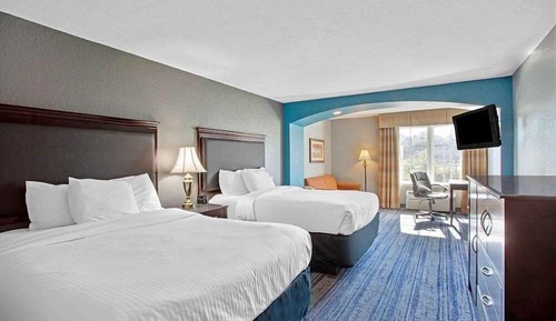 Deluxe Room, 2 Queen Beds, Non Smoking