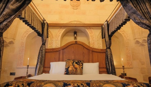 Deluxe Suite, Patio, City View