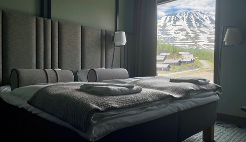 Double Room, Mountain View