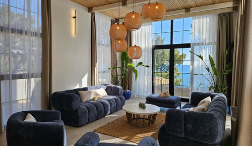 Luxury Villa, 4 Bedrooms, Private Pool, Beachfront