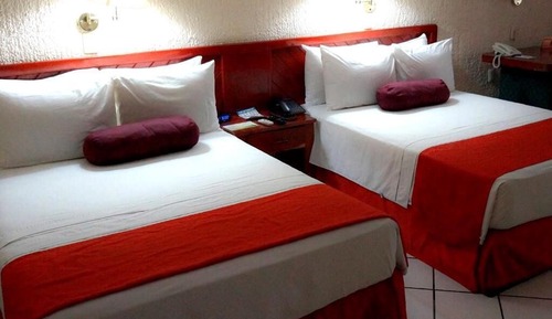 Basic Twin Room, Patio