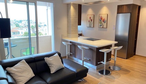 Deluxe Apartment, 1 Queen Bed, Kitchenette, Beach View