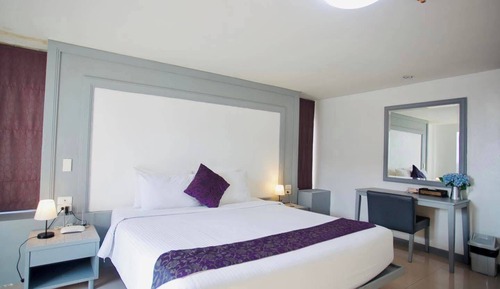 Superior Double Room, City View