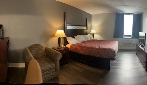 Deluxe Room, 1 Queen Bed, Non Smoking