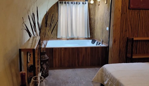 Deluxe Cabin, Pets Allowed, Garden View