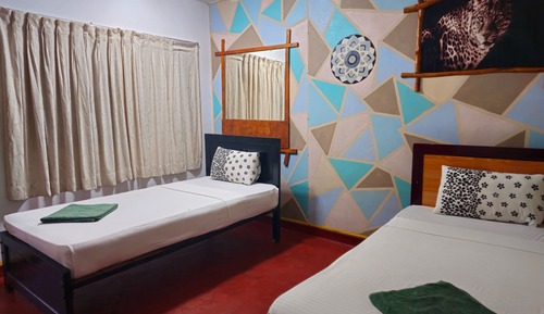 Basic Double or Twin Room, Garden View