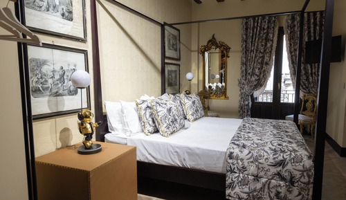 Luxury Studio Suite, City View