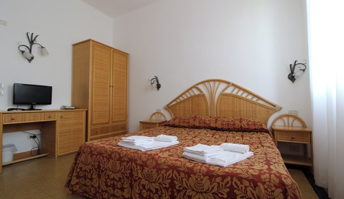 Comfort Double or Twin Room, Garden View