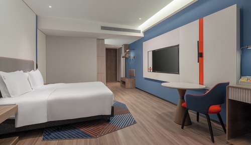 Standard Room, 1 King Bed (Ext Floor Space High Floor)