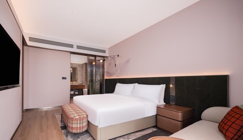 Deluxe Suite, 1 King Bed