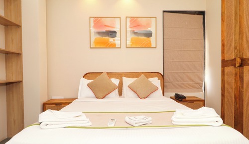 Deluxe Suite, Balcony, City View