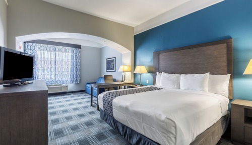Exclusive Room, 1 King Bed with Sofa bed, Roll-in Shower, Non Smoking