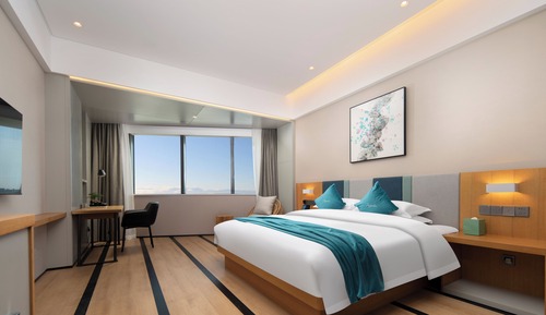 City Single Room, Partial Ocean View