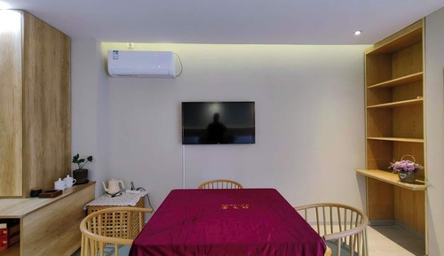 Signature Twin Room