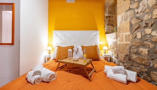 Romantic Double Room, Ensuite, Courtyard View