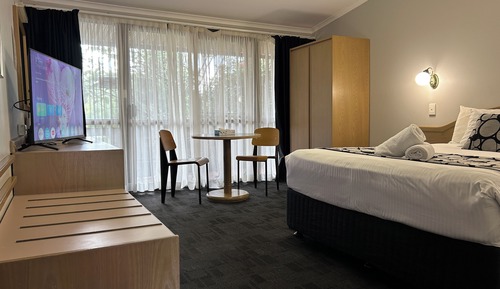 Deluxe Double Room, Garden View
