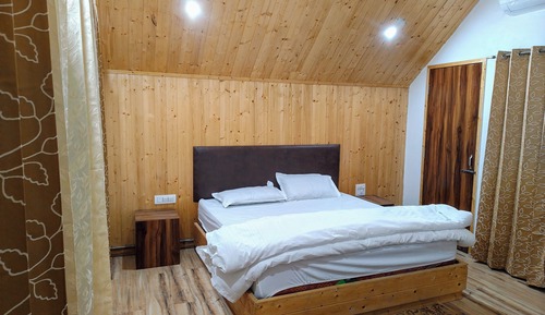 Deluxe Single Room, Balcony, River View