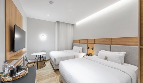 Signature Twin Room