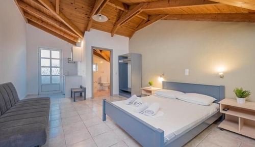 Deluxe Studio, Garden View