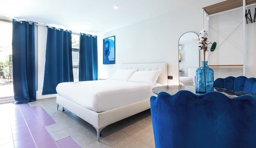 Deluxe Double Room, Courtyard View