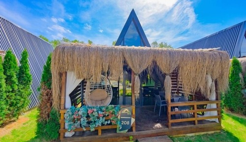 Family Bungalow, Pool View