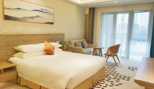 Superior Single Room, Lake View
