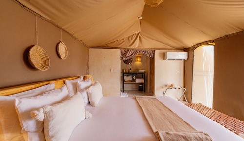 Premium Tent, Mountain View