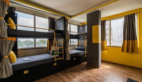 Bed in 6 Bed Mixed Dormitory