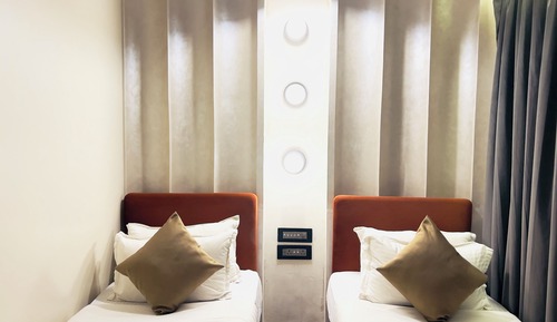 Super Deluxe Twin Room