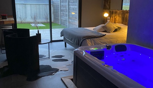 Romantic Suite (Fruit défendu)