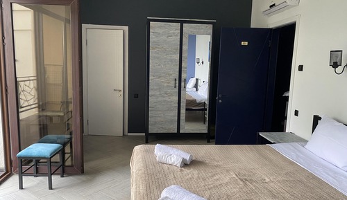 Triple Room, Pool View