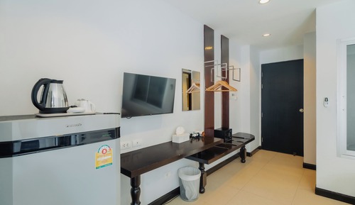 Deluxe Room, 1 King Bed, Balcony