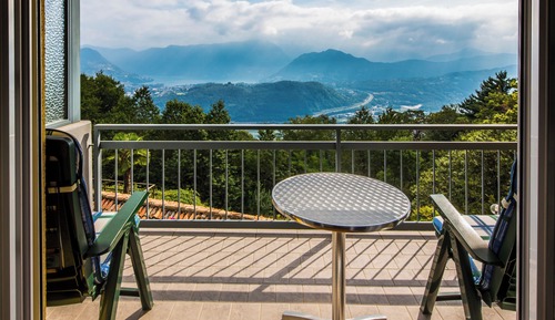 Classic Double or Twin Room, Balcony, Lake View