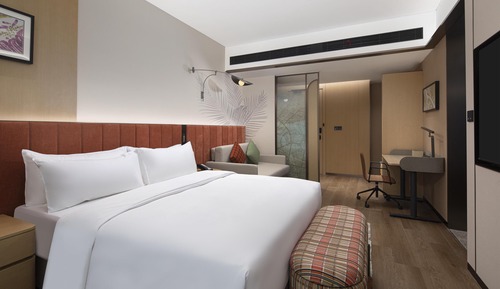 Superior Room, 1 King Bed