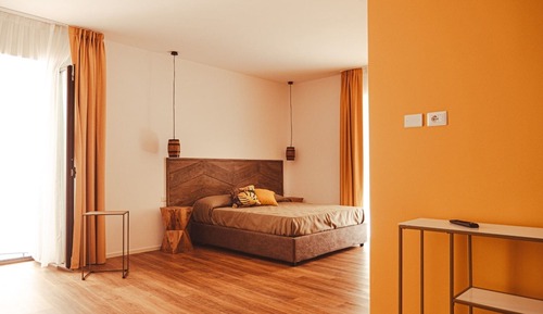 Deluxe Room, Balcony