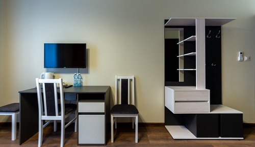 Comfort Room, City View