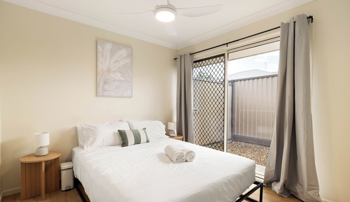 Superior Apartment, 1 Queen Bed, Kitchen