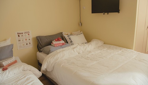 Triple Room (non-Korean nationals only)