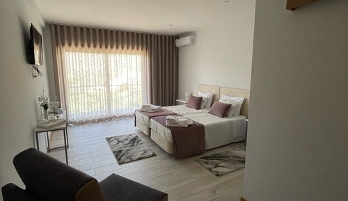 Family Room, Balcony, River View
