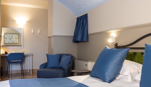 Classic Double Room, Lake View