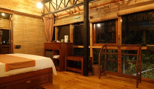 Classic Villa, Garden View