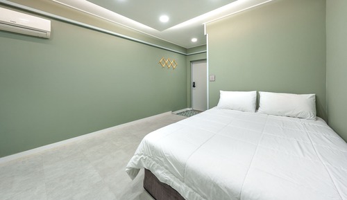 Basic Room, 1 Bedroom (Hill 7 (Mountain View))