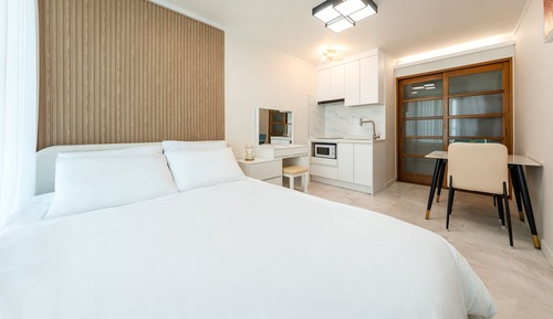 Basic Room, 1 Bedroom (205(Renovated in 2024))