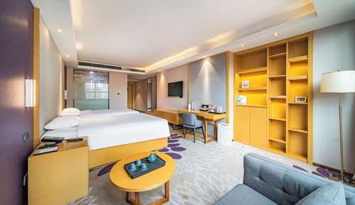 Luxury Twin Room, City View