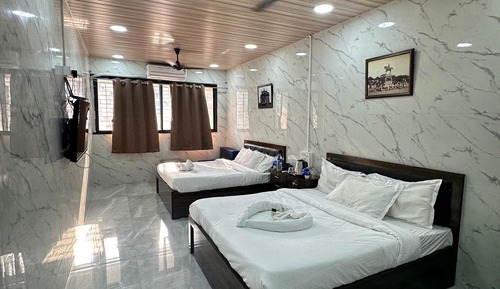 Deluxe Quadruple Room