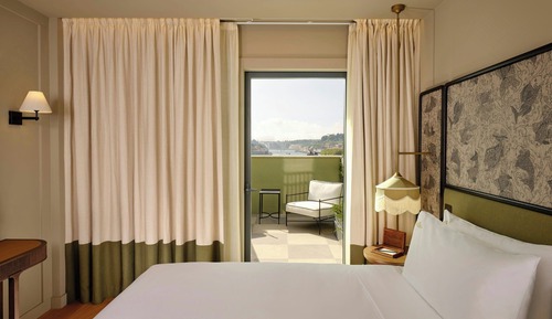 Room, 1 King Bed, Non Smoking, Balcony