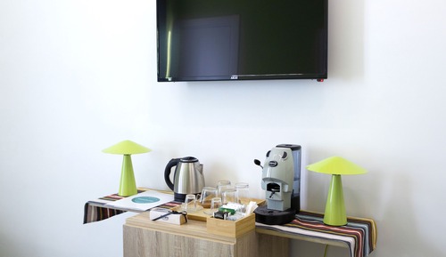 Standard Quadruple Room, City View