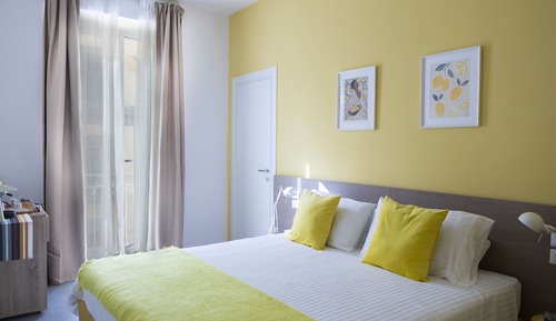 Superior Triple Room, Balcony, City View