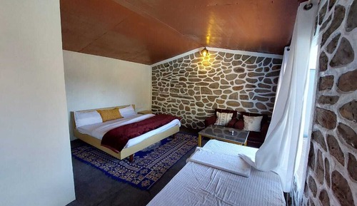 Classic Triple Room, Mountain View