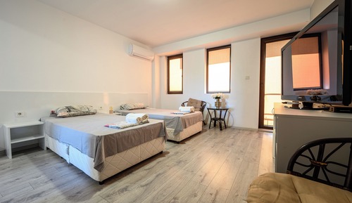 Deluxe Double or Twin Room, Balcony